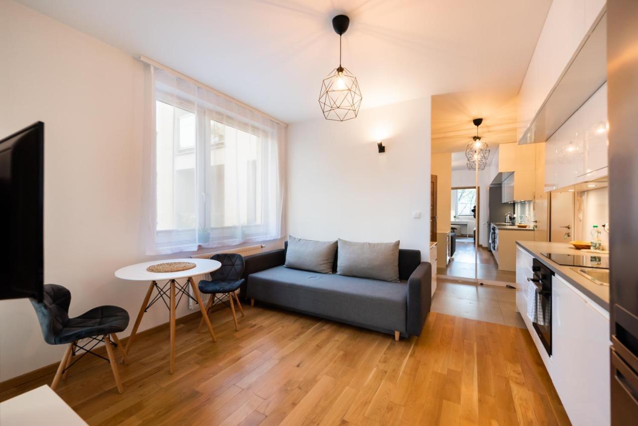 Jaktorowska Comfy Apartment Warsaw Exterior photo
